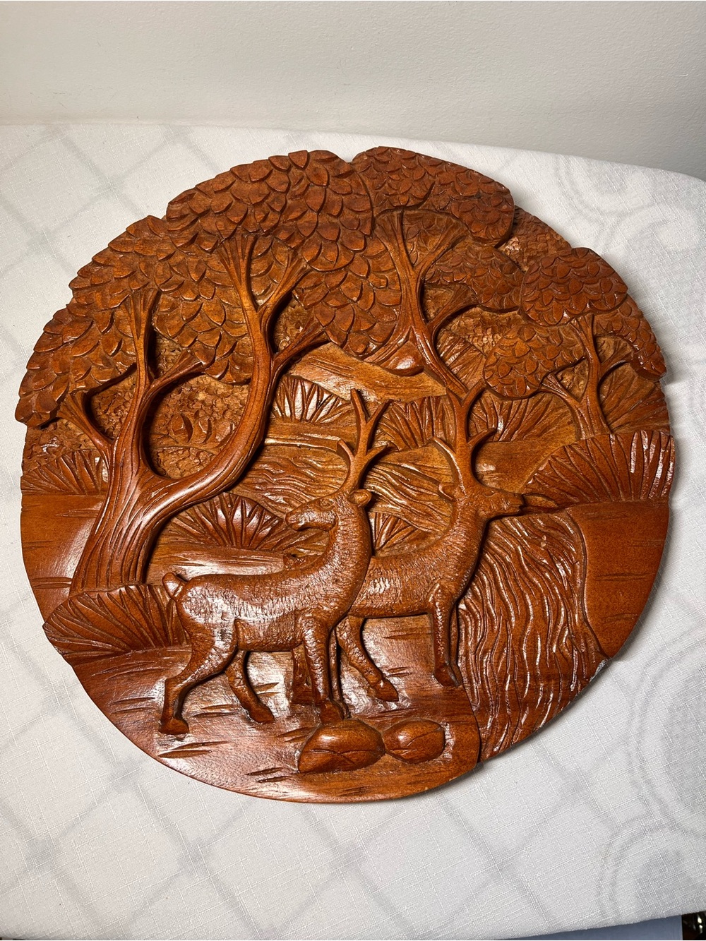 Vintage Hand-Carved Wooden Deer Wall Plaque Decor in Warm Brown